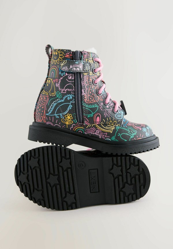 WIDE FIT – Schnürstiefelette – multi