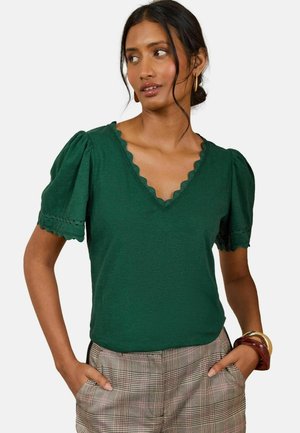 Love & Roses, PETITE FIT - SCALLOP V-NECK T-SHIRT  . - Bluse - forest green