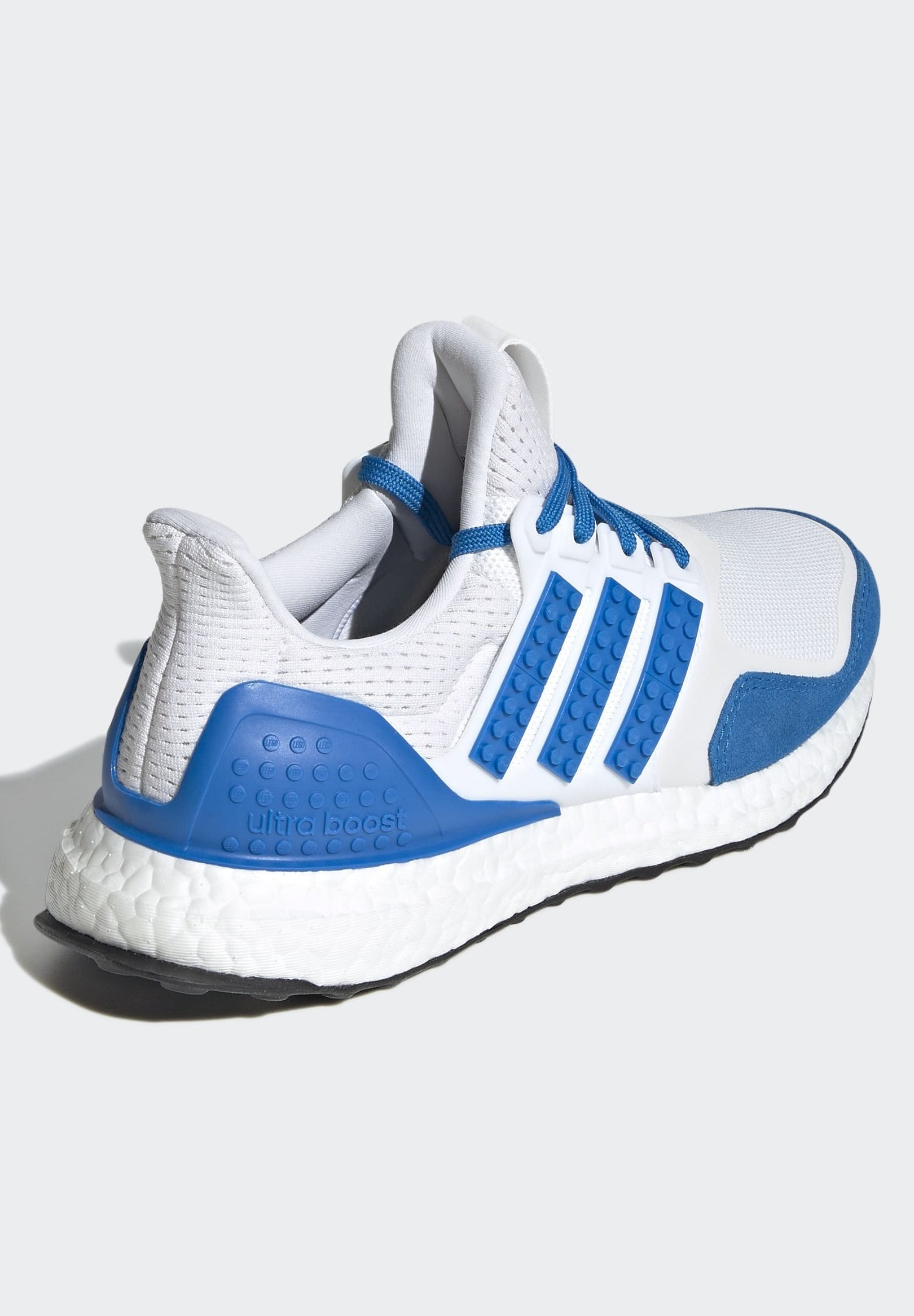 adidas Performance X LEGO ULTRABOOST DNA - Hardloopschoenen neutraal -  white/wit - Zalando.nl
