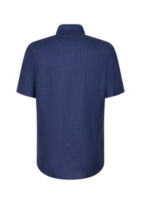 Camicia a maniche corte di colore blu scuro, realizzata in tessuto testurizzato. Presenta un colletto classico e un design con yoke posteriore. Nessun motivo o accentuazione visibile.