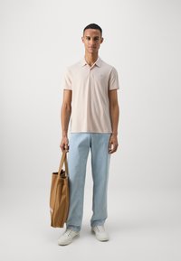 Guess SMALL SCRIPT - Poloshirts - dolly pink