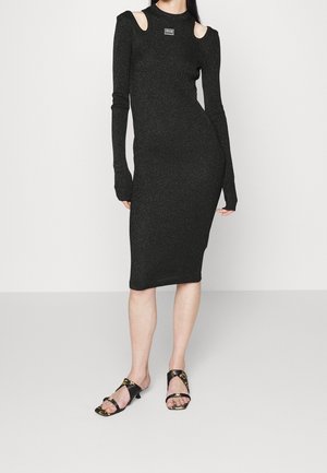 Shift dress - black
