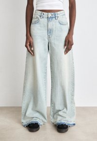 Tommy Jeans - WIDE LEG - Wide leg - denim light Miniaturebillede 1