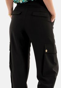 LOLA CASADEMUNT Pantaloni cargo - noir