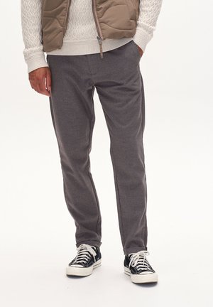 PISA FIELD - Chino - grey