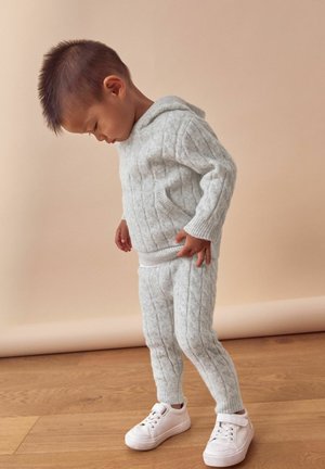 Next CABLE AND JOGGER SET - REGULAR FIT - Dresside alumine osa - grey