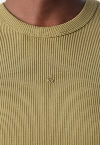 Scotch & Soda RACER TANK - Μπλούζα - olive