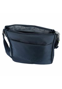 Borsa a tracolla blu navy realizzata in materiale testurizzato; presenta una chiusura con zip, una tasca frontale e una tracolla regolabile. Logo impresso sul davanti.