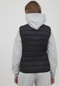 b.young BYBelena - Strukirani kaput - black