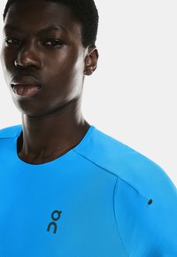 On PERFORMANCE - Sportiniai marškinėliai trumpomis rankovėmis - malibu   navy