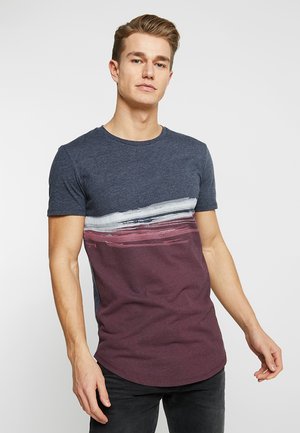 T-shirt z nadrukiem - deep burgundy red