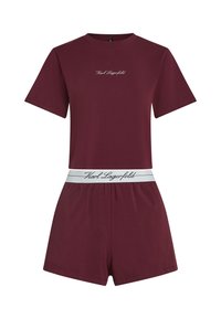 Bordeaux kort model bestaande uit een t-shirt met ronde hals en shorts, gemaakt van katoen, met een elastische tailleband en een witte logo-accent, casual ontwerp.