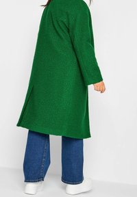 Yours Clothing Klasický kabát - green