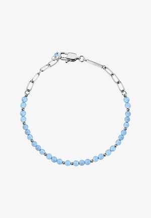Lichtblauwe kralenarmband gemaakt van ronde kralen met metalen accenten, voorzien van een kreeftsluiting en een schakeldesign.