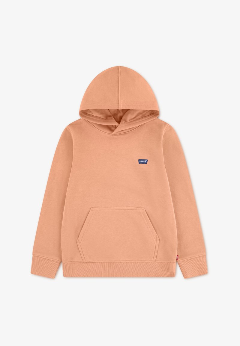 Sweat à capuche couleur pêche en coton, avec une poche avant, une capuche à cordon de serrage et un petit logo Levi's bleu sur la poitrine.
