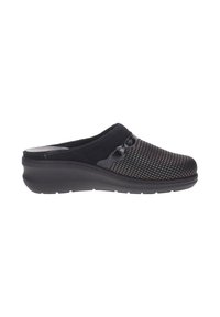 Scarpa nera senza lacci con tomaia in rete tessuta, collo imbottito e suola in gomma. Presenta accessori decorativi sul lato.