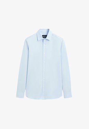 Camicia azzurro chiaro con bottoni, maniche lunghe, colletto classico e tessuto liscio, con orlo dritto e bottoni bianchi.