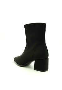 Miss Elastic Botines - black