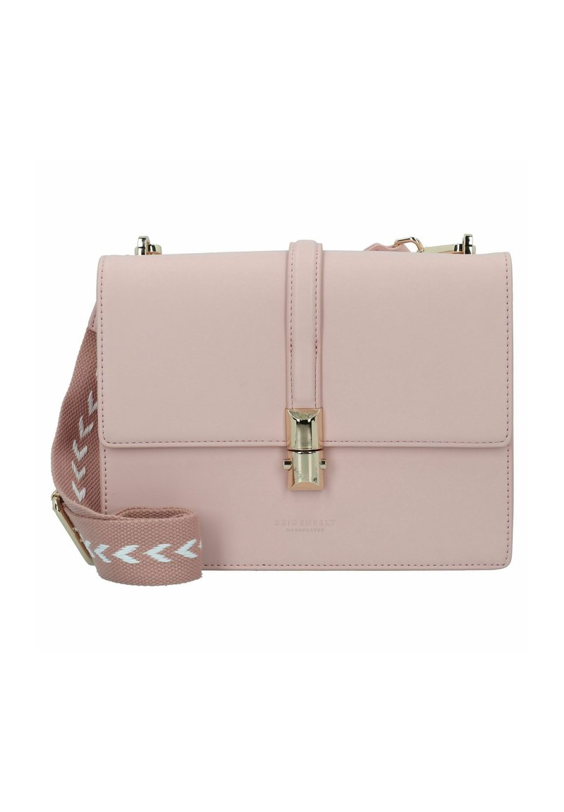 Borsa a tracolla in pelle rosa con chiusura a pattina, hardware dorato e una tracolla in tessuto con motivo a zigzag.