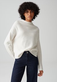 OPUS Pullover - soft cream