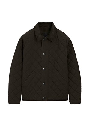 Quiltet sort jakke med corduroy krave, trykknapper og sidelommer, der har et struktureret design og tekstureret stof.