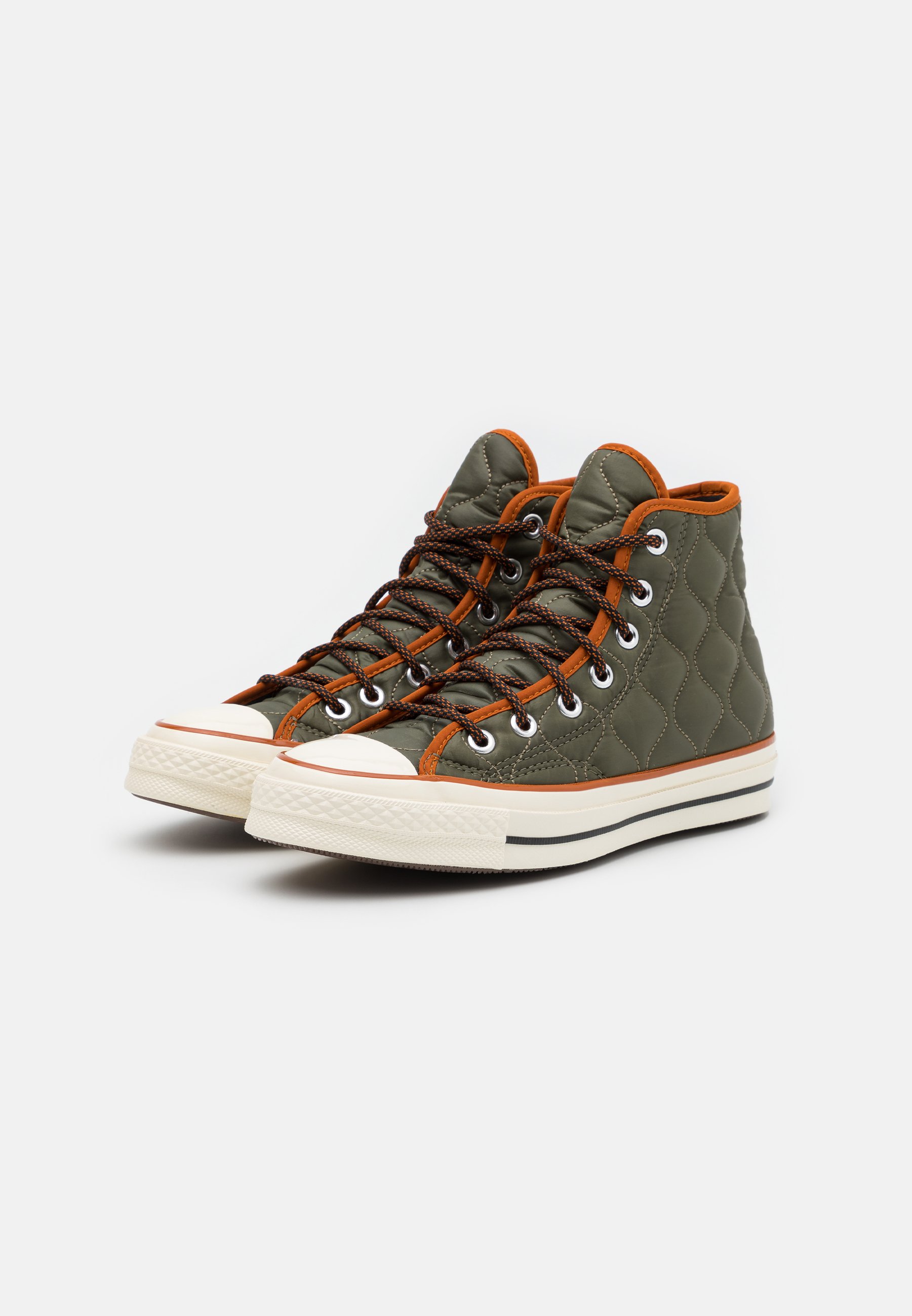 converse pro field hi