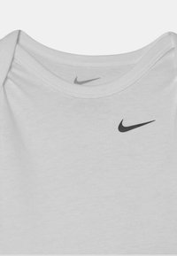 Nike Sportswear UNISEX 3 PACK - Corpo - white