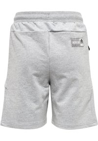 Graue Baumwollshorts mit einem elastischen Bund, versehen mit einem Label-Patch auf der Rückseite und Seitentaschen. Strukturierter Stoff mit weichem Finish.