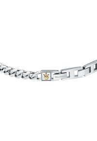 Silverfärgad metallarmband med sammanlänkade länkar, med en rektangulär spänne med Maserati-logotyp och en guldaccent i mitten.