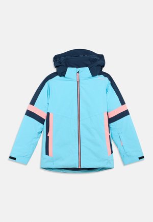 Chaqueta infantil azul claro con capucha, con rayas azul marino y rosas, cremallera frontal y correas ajustables en las muñecas.