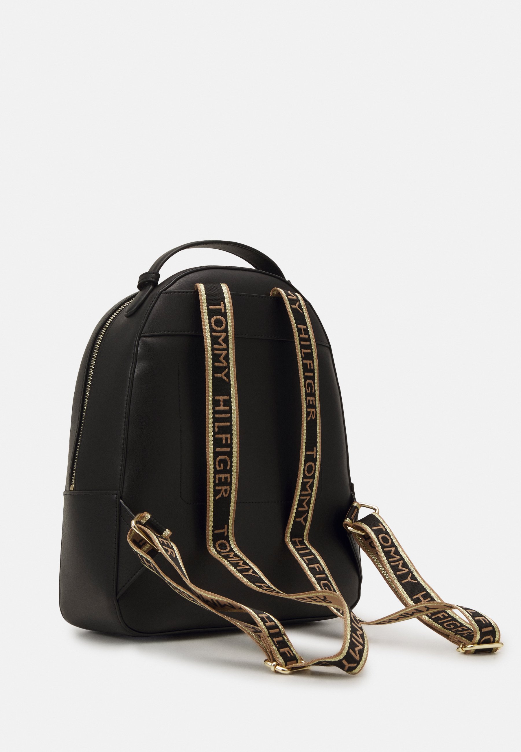 iconic tommy backpack irri