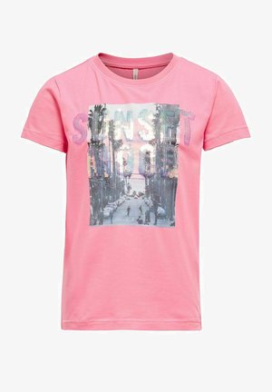T-shirt print - strawberry pink