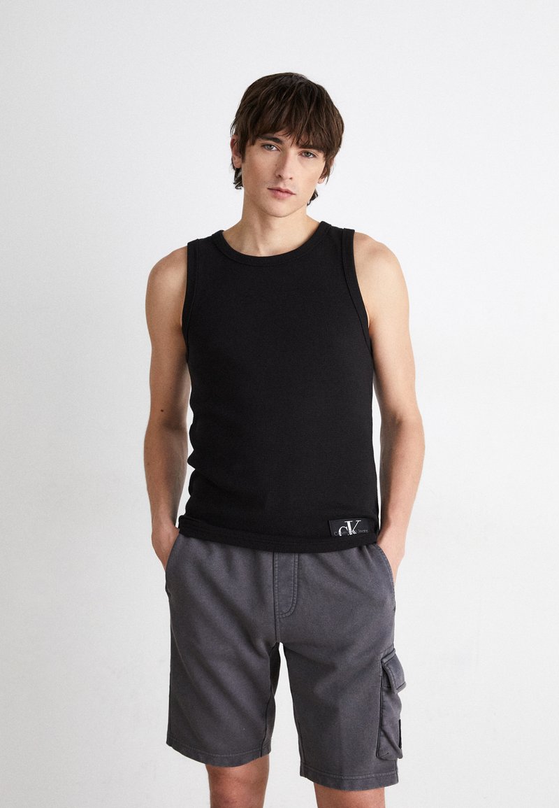 Christopher Calvin Waffle Knit Mock Top Black, Grey, Red 4527 F25 main image 1