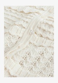 Niet geselecteerd, ecru