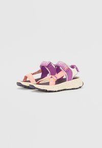 Timberland MOTION DUNE - Szandálok - natural webbing pink