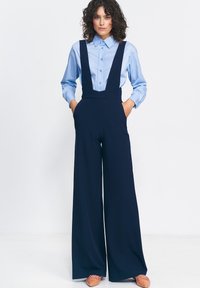 Niewybrane, granatowy