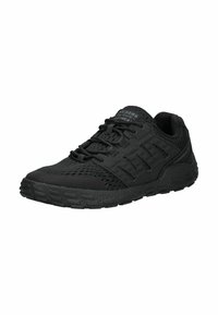 Chaussure de sport noire avec une tige en mesh, semelle en caoutchouc, design texturé, système de laçage flexible et coque renforcée à l'avant. Construction légère.