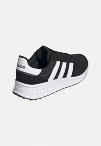 adidas Performance RUN 84 - Sneakers basse - black