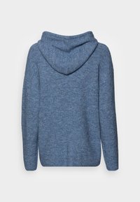 Sweatshirt met capuchon in zacht blauw gebreide stof, voorzien van een losse pasvorm, lange mouwen en geribbelde textuur aan boorduren en zoom.