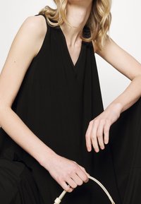 Max Mara Leisure Denní šaty - black