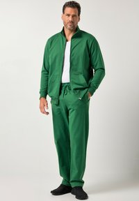 Ej vald, emerald green