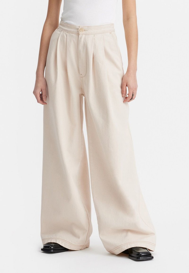 Levi's® MOJ PLEATED TROUSER - Trousers - soft ecru