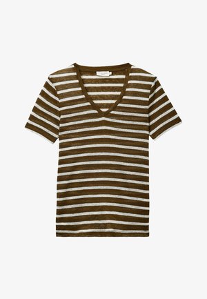Chemise à manches courtes en V avec des rayures horizontales marron et blanches, étalée à plat sur un fond blanc.