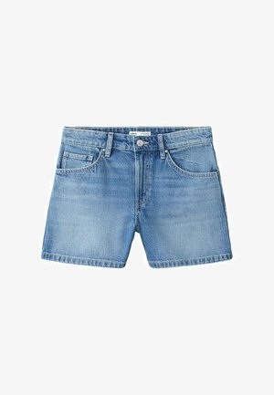 Shorts en jean bleu clair avec bouton frontal, passants de ceinture et poches, posés à plat sur un fond blanc.