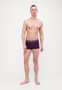 Versace UNDERPANTS LOW RISE TRUNK TOPEKA NEW LOGO - Uske bokserice - dark aubergine/ink blue