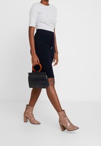 Anna Field Camiseta estampada - mottled grey