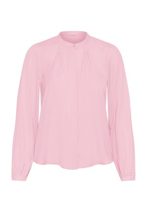 Világos rózsaszín hosszú ujjú blúz kerek gallérral, elöl gombos záródással és finom redőkkel a nyakvonal közelében, sima anyagból készült.