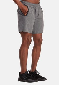 RVCA SPORT YOGGER 17- PERFORMANCE - Short de sport - cch