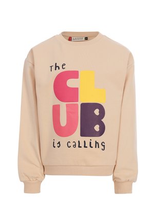 Beige sweatshirt met kleurrijke blokletters die "club" spellen en tekst "the club is calling" op de voorkant.