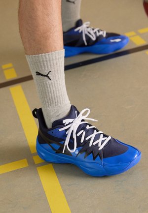 Puma GENETICS - Chaussures de basket - navy/team royal